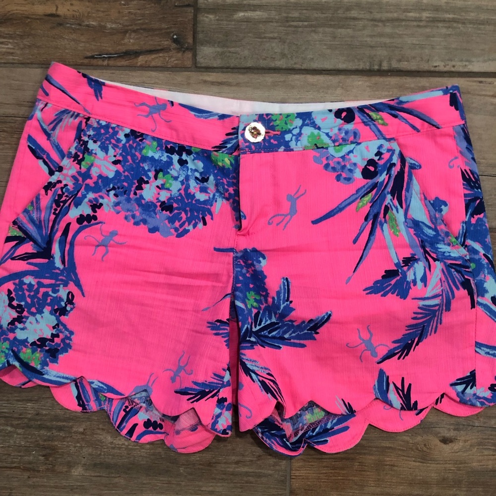 Lilly Pulitzer Size 4 Buttercup Shorts Pink and Blue